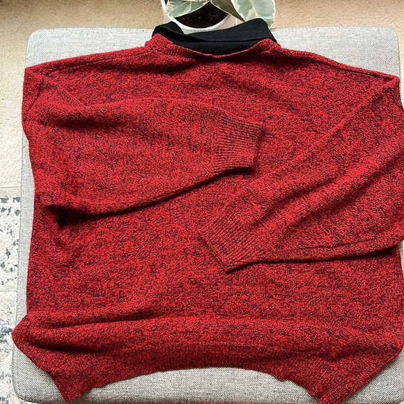 90s Vintage Grandpa Sweater with Black Collar Detailing - Picture 11 of 17